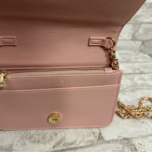 NWT BEBE Fabiola Saffiano Black Gold Tone Crossbody Chain Purse Bag - Picture 6 of 7